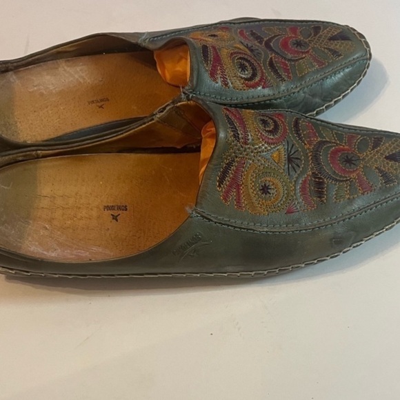 Pikolinos Embroidered Leather Driving Moccasins in Sz 41 or U. S. 10.5/11 - Picture 6 of 10